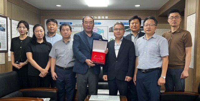 의령농협,창원보호관찰소로 부터 감사패 수여 대표 이미지