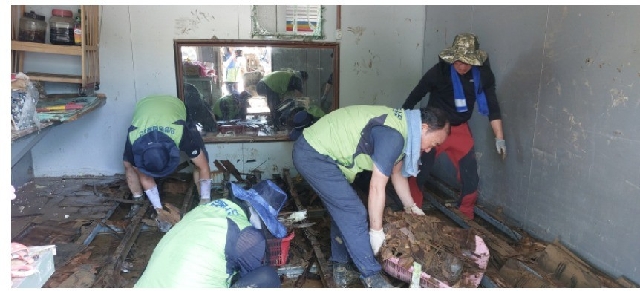 의령농협, 집중호우 피해가구 복구 지원 나서 대표 이미지